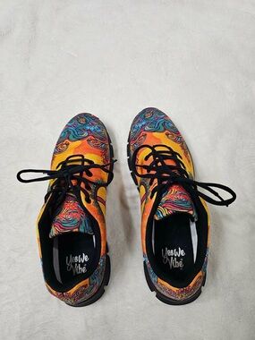 Yes We Vibe “Peace & Love” Men's Sneakers - Size 11M - Excellent Condition